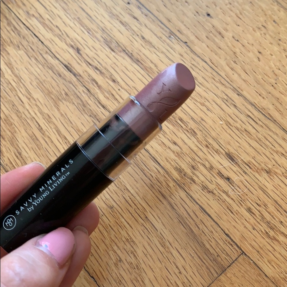 Savvy Minerals lipstick